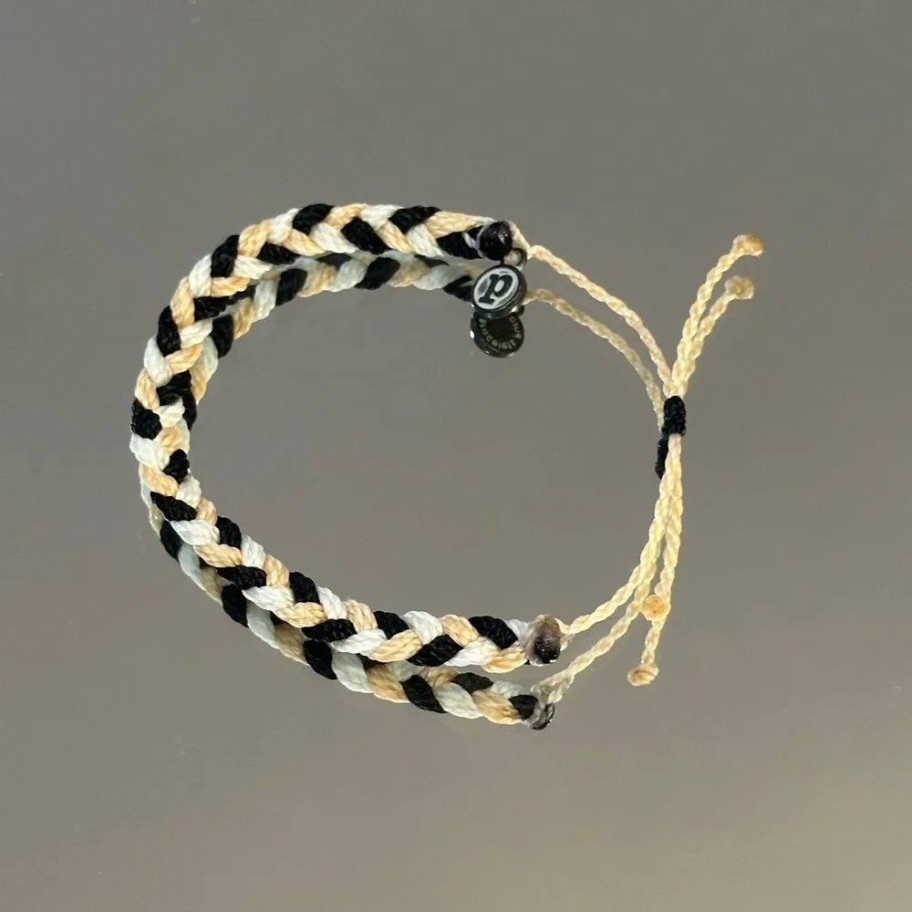 Pura Vida. Black and Cream Braided Adjustable Bracelet
